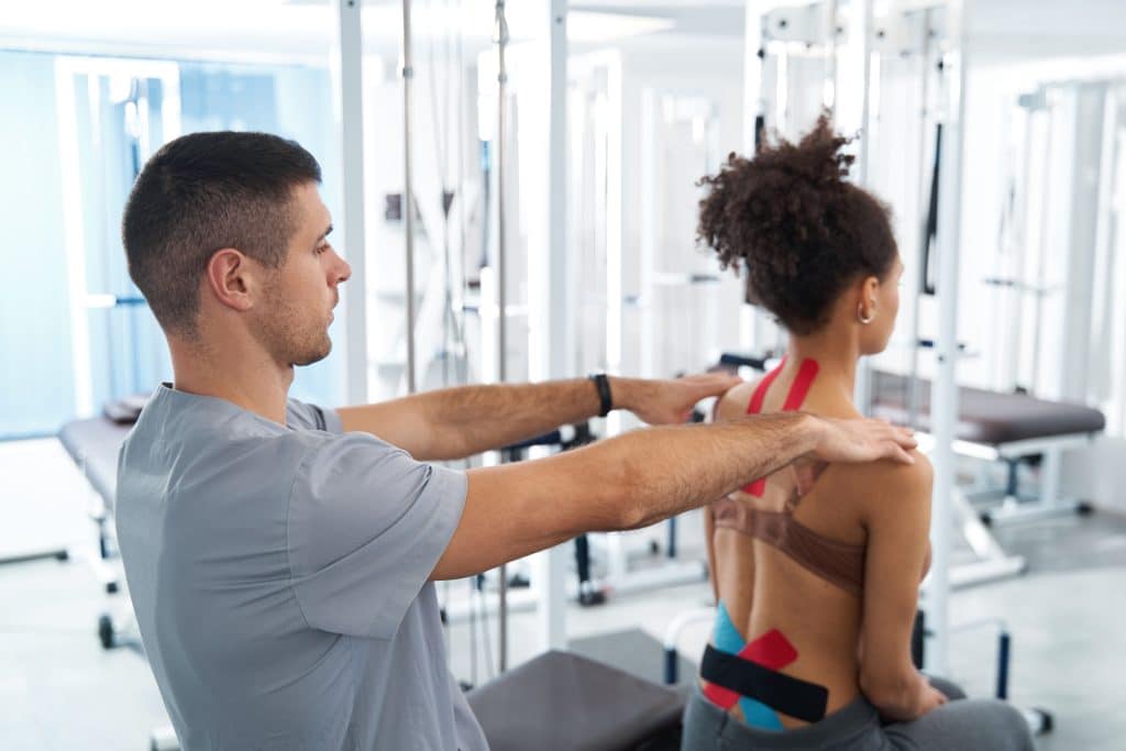 Relieve Pain and Improve Your Well-being with Chiropractic in Chicago