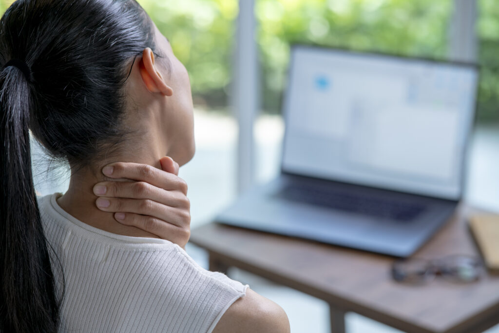 Computer Neck Pain in Chicago